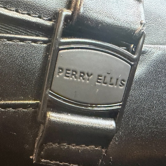 Perry Ellis Men's Classic Black Loafers (NWOT/BOX) - Picture 6 of 8